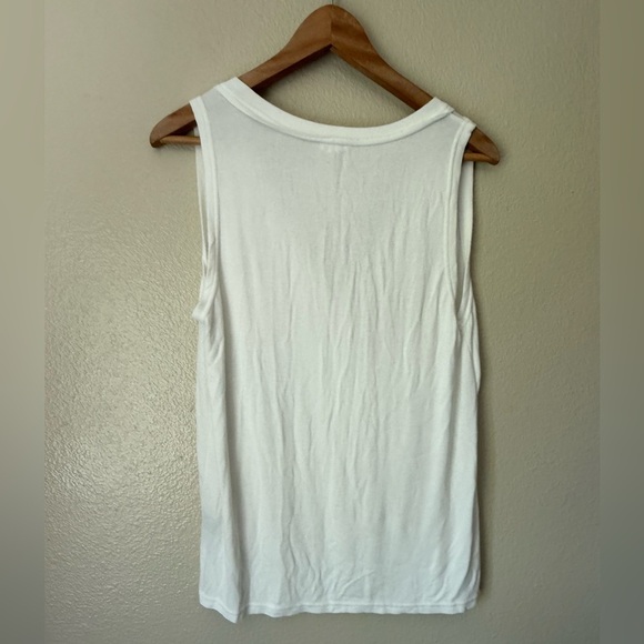 POL Sleeveless Relaxed Tank Top - Picture 3 of 4